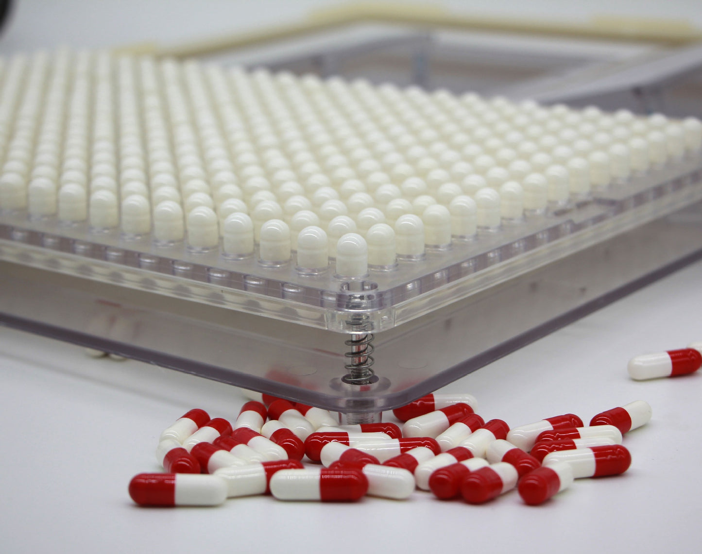 Factory Direct Supply 400 Holes Transparent Capsules Infill Panel Capsules Filling Board Capsule Artifact With Baffle 0001